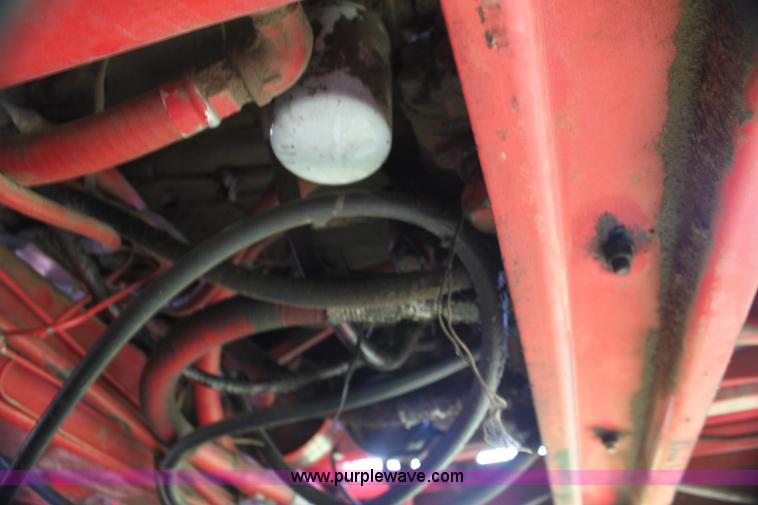 image for item G4030 1990 MacDon 7000 self-propelled swather