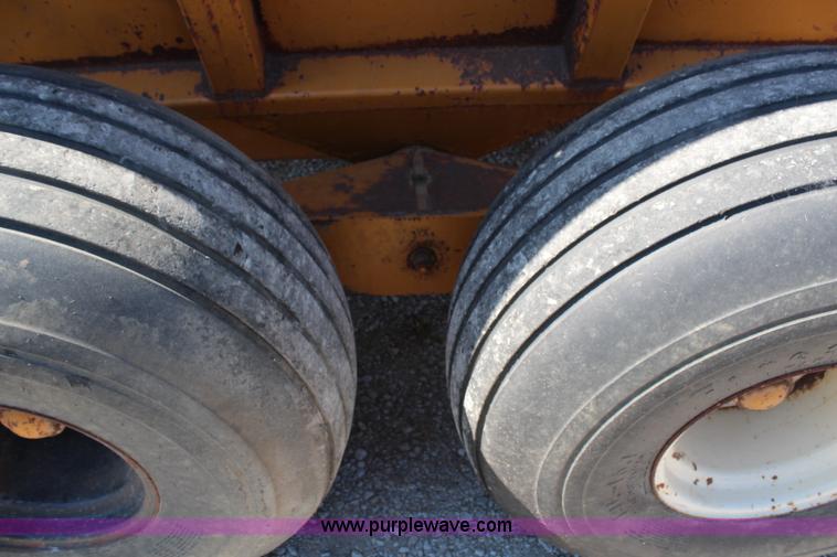 image for item G5065 2001 Knight 8024 Pro Twin Slinger manure spreader