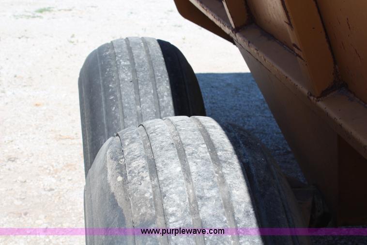 image for item G5065 2001 Knight 8024 Pro Twin Slinger manure spreader