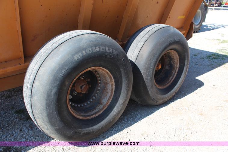 image for item G5066 2007 Knight 8124 Pro Twin Slinger manure spreader