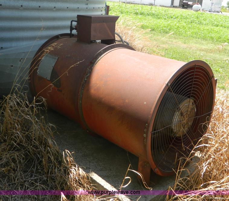 image for item G7540 (2) York galvanized grain bins