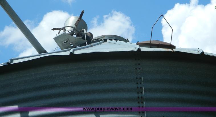 image for item G7540 (2) York galvanized grain bins