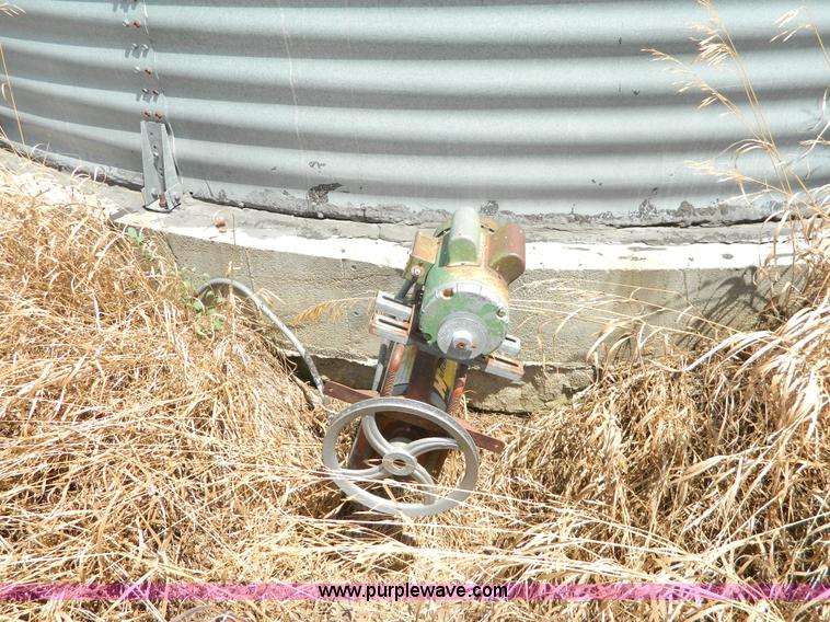 image for item G7540 (2) York galvanized grain bins