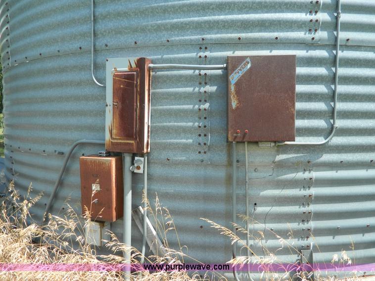 image for item G7540 (2) York galvanized grain bins