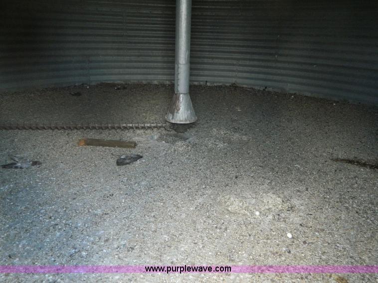image for item G7540 (2) York galvanized grain bins