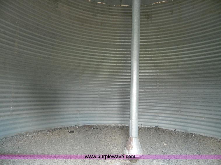 image for item G7540 (2) York galvanized grain bins