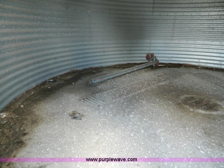 image for item G7540 (2) York galvanized grain bins