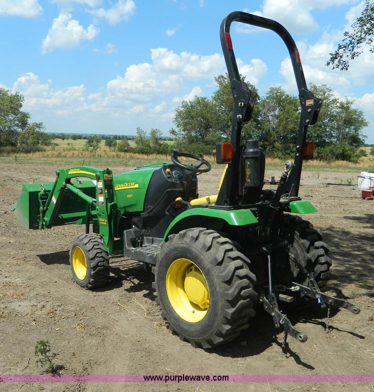 image for item G7542 2006 John Deere 2320 MFWD tractor