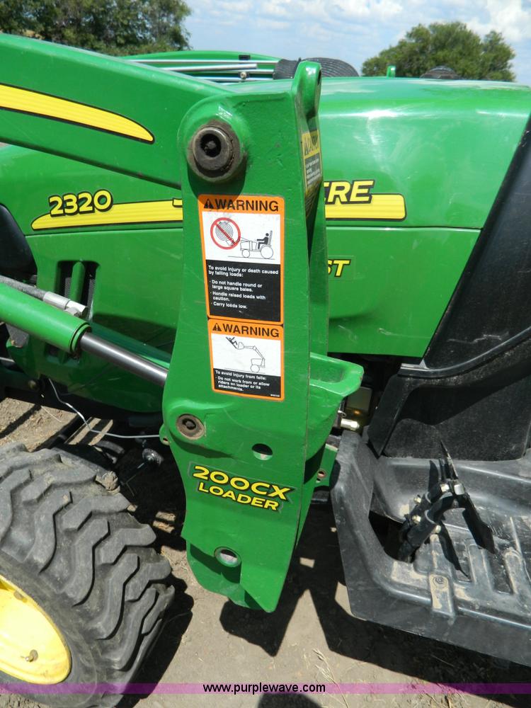 image for item G7542 2006 John Deere 2320 MFWD tractor