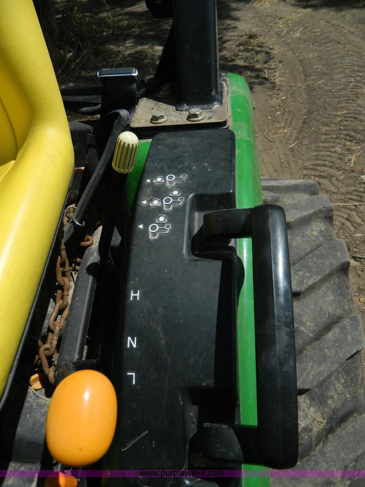 image for item G7542 2006 John Deere 2320 MFWD tractor