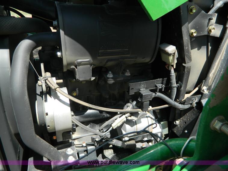 image for item G7542 2006 John Deere 2320 MFWD tractor