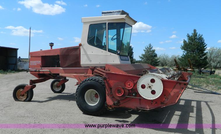 image for item G7960 Hesston 6600 swather