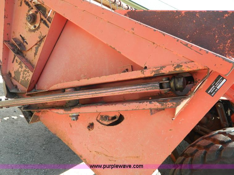 image for item G7960 Hesston 6600 swather