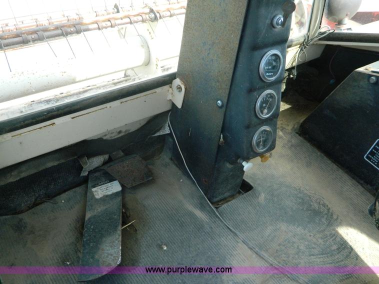 image for item G7960 Hesston 6600 swather