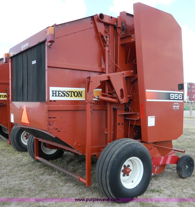 image for item G7961 2003 Hesston 956A round baler