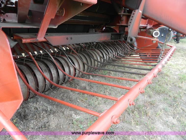 image for item G7961 2003 Hesston 956A round baler