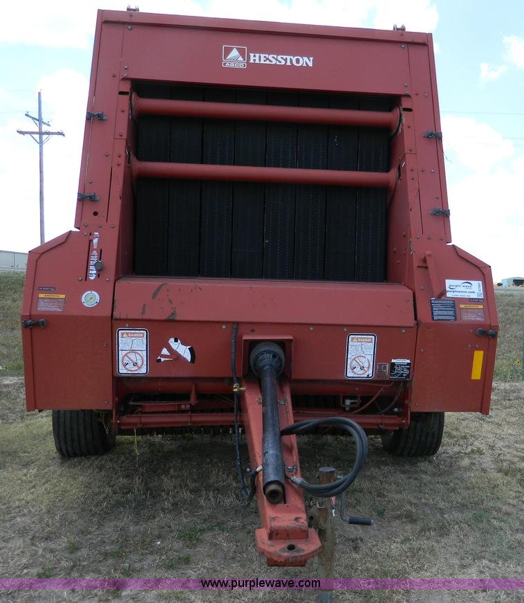image for item G7962 1992 Hesston 565T round baler