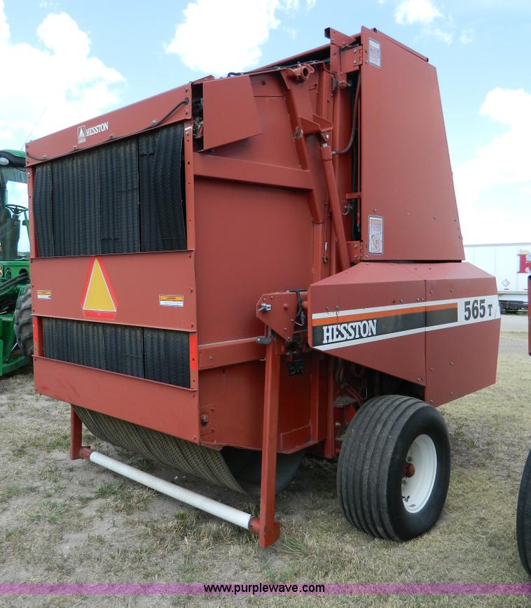 image for item G7962 1992 Hesston 565T round baler