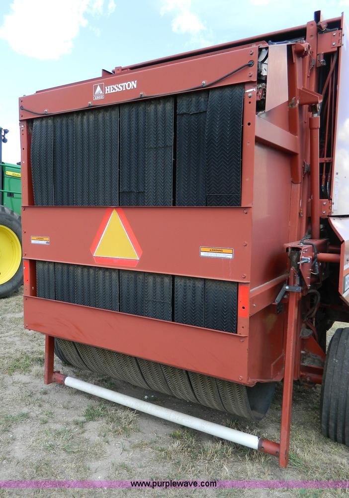 image for item G7962 1992 Hesston 565T round baler