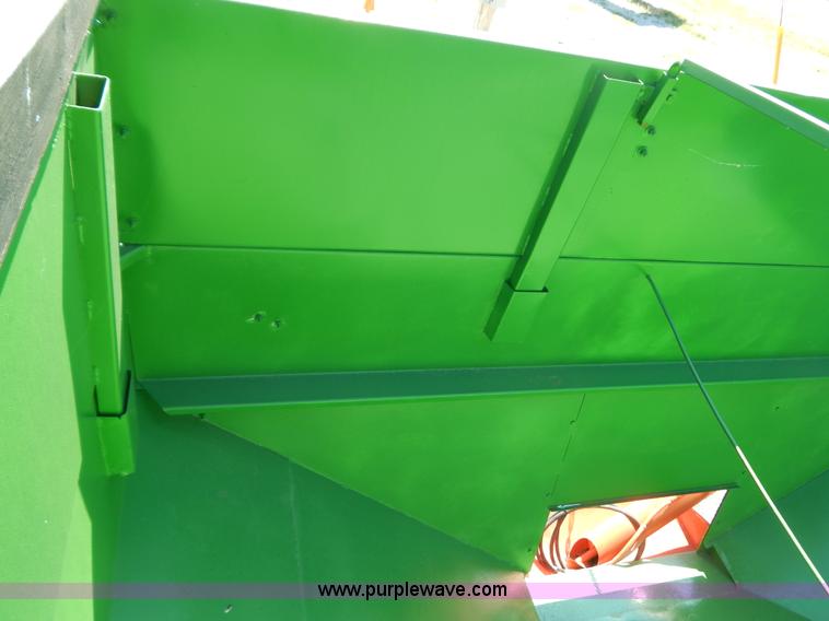 image for item G8308 J&M 350-20 gravity wagon