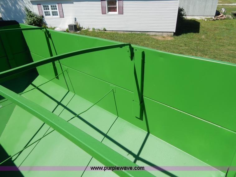 image for item G8308 J&M 350-20 gravity wagon