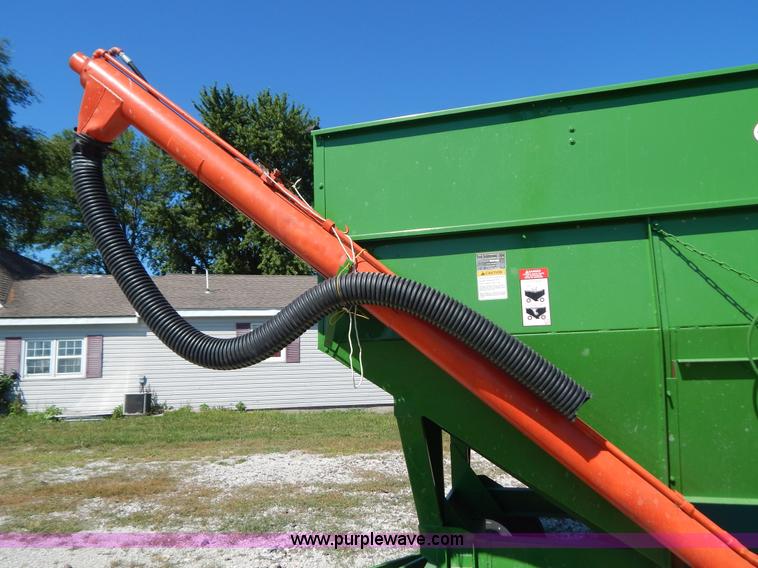 image for item G8308 J&M 350-20 gravity wagon