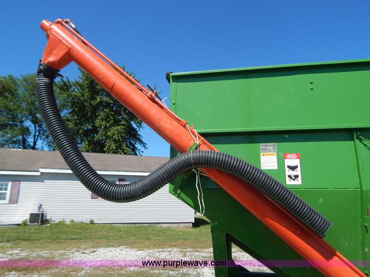 image for item G8308 J&M 350-20 gravity wagon