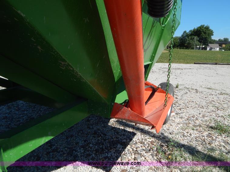 image for item G8308 J&M 350-20 gravity wagon