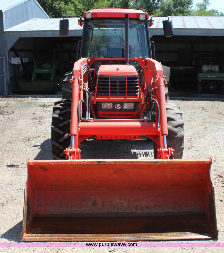 image for item H7374 Kubota M8200 MFWD Utility Special tractor