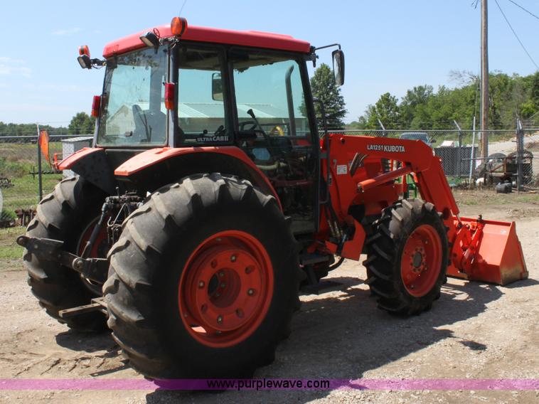 image for item H7374 Kubota M8200 MFWD Utility Special tractor