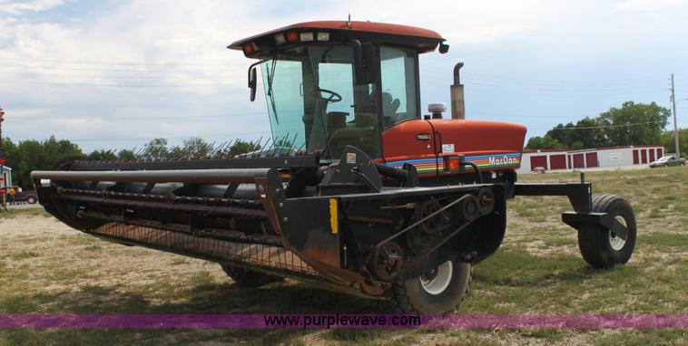 image for item H7378 2000 Mac Don 9350 Turbo swather