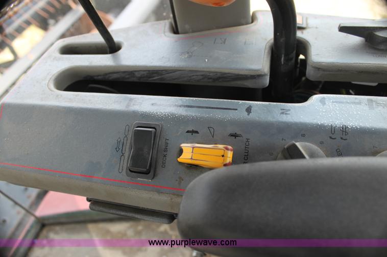 image for item H7378 2000 Mac Don 9350 Turbo swather