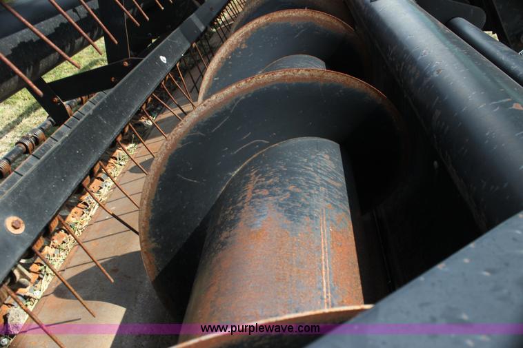 image for item H7378 2000 Mac Don 9350 Turbo swather