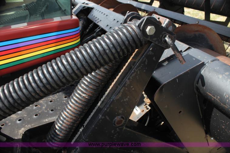 image for item H7378 2000 Mac Don 9350 Turbo swather