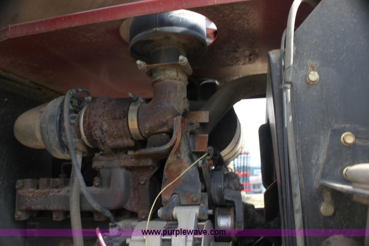 image for item H7378 2000 Mac Don 9350 Turbo swather