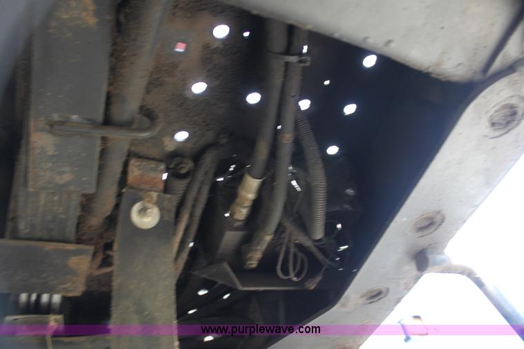 image for item H7378 2000 Mac Don 9350 Turbo swather