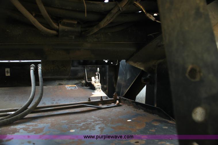 image for item H7378 2000 Mac Don 9350 Turbo swather