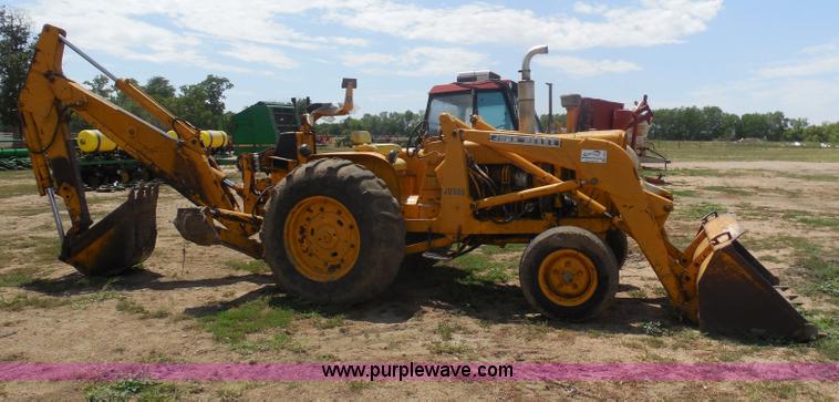 image for item H9883 John Deere 720 tractor