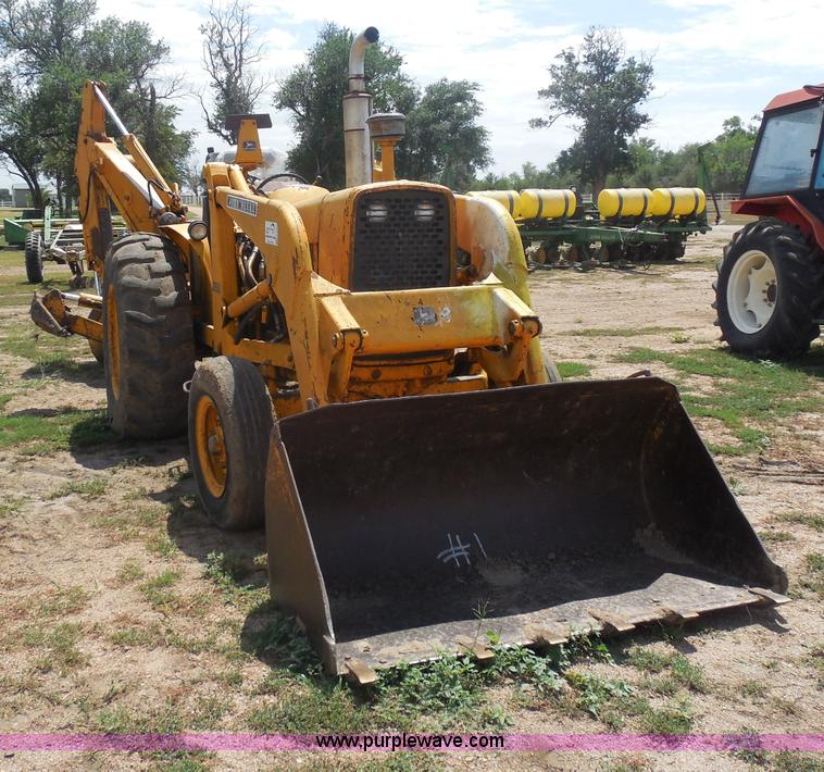 image for item H9883 John Deere 720 tractor