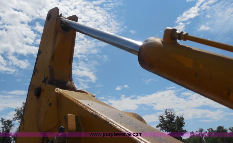 image for item H9883 John Deere 720 tractor