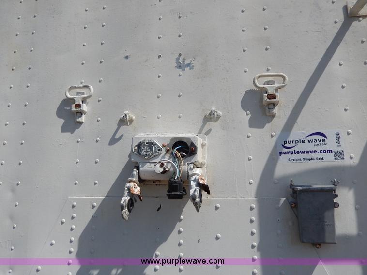 image for item I4400 1974 Fruehauf grain trailer