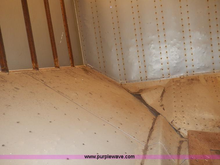 image for item I4400 1974 Fruehauf grain trailer