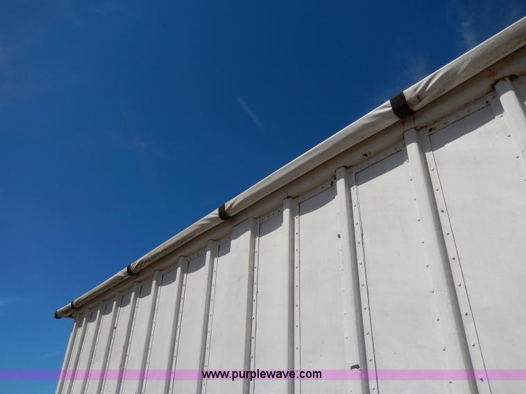 image for item I4400 1974 Fruehauf grain trailer
