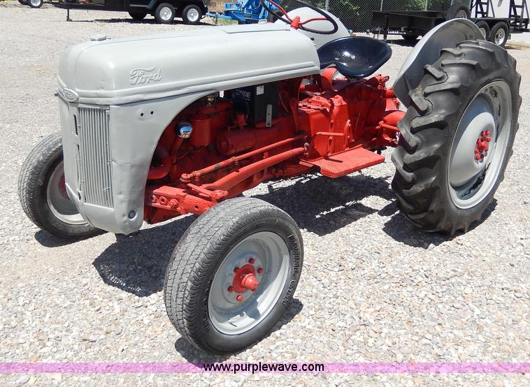 image for item I4453 1949 Ford 8N tractor