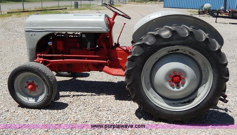 image for item I4453 1949 Ford 8N tractor