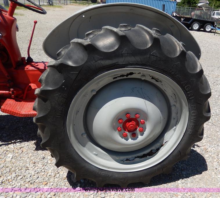 image for item I4453 1949 Ford 8N tractor