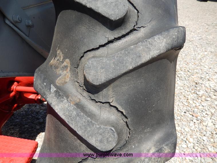 image for item I4453 1949 Ford 8N tractor