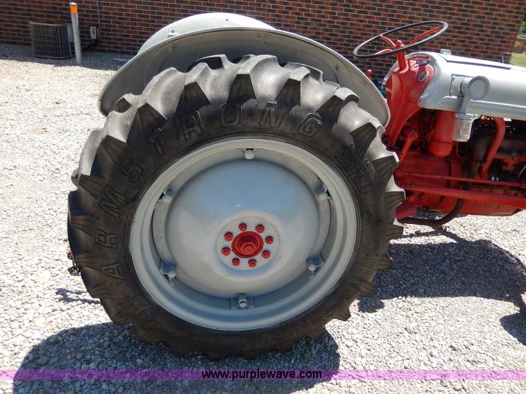 image for item I4453 1949 Ford 8N tractor