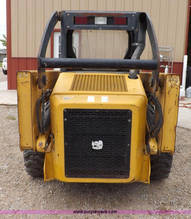image for item I7694 2005 John Deere 317 skid steer