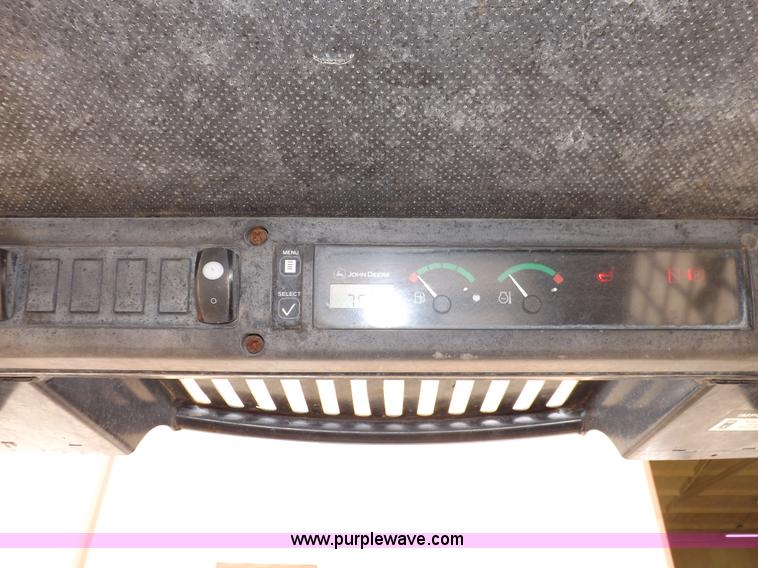 image for item I7694 2005 John Deere 317 skid steer